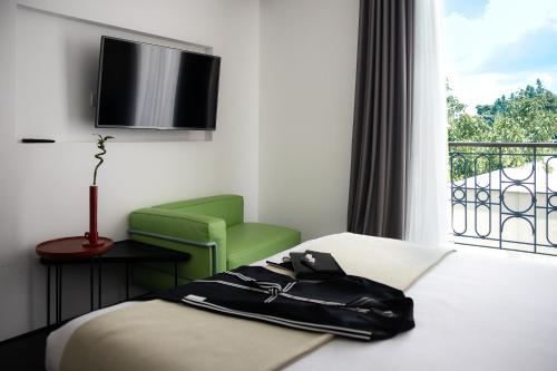 room detail thumbnail 0