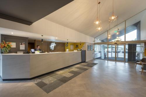 Holiday Inn Swindon by IHG Hotel de charme Ogbourne Saint George