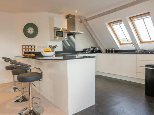 Apartment 4 - image 10