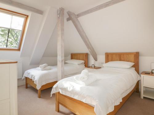 Apartment 4 - image 9