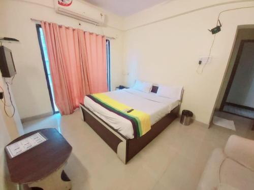 Coronet Luxurious Apartment photo 2
