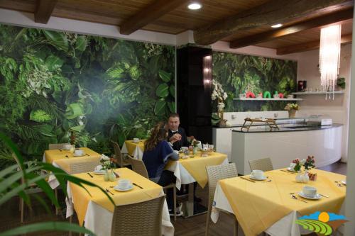 Shared lounge/TV area, Albergo Diffuso - Il Poggetto tra Urbino & San Marino in Tavoleto