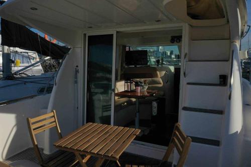  Yate de lujo en getxo Luxury yacht in Getxo, Ferienwohnung in Getxo