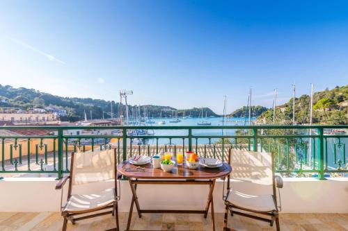 Lakka Seaview Apartments by Konnect – khách sạn tại Lakka