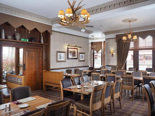 餐廳, 煙水晶酒店 (Cairngorm Hotel) in 阿維莫爾