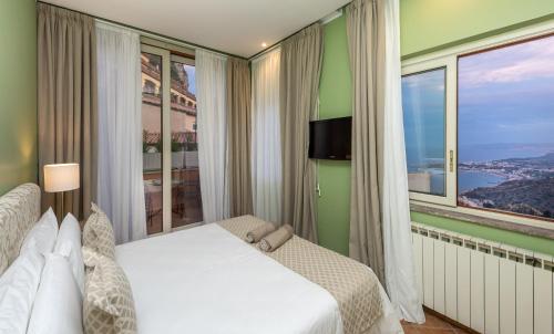 Villa Le Terrazze Charming Rooms 5