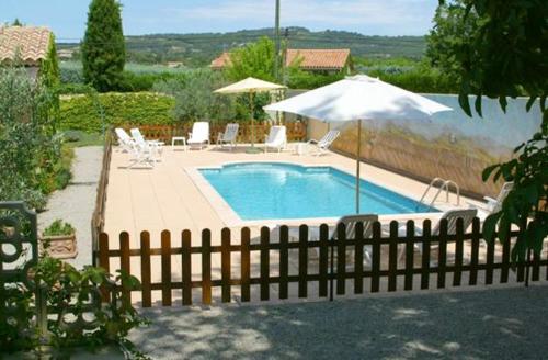 . Maison de 2 chambres avec piscine partagee jardin clos et wifi a Vaison la Romaine