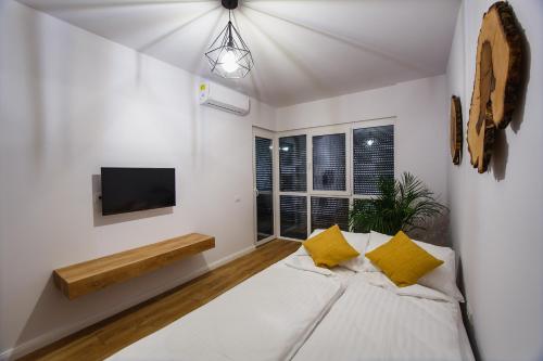 Comfy and Peaceful Home at AES Residence - main image