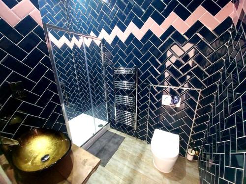 Oyo Angel Townhouse