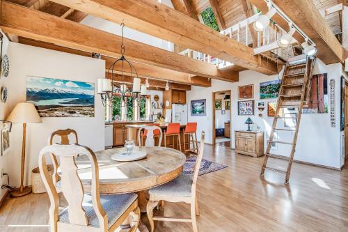 Eagle Ridge Chalet - image 6