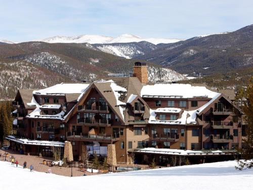 Crystal Peak Lodge By Vail Resorts - Accommodation - Breckenridge