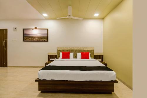 Hotel Om Inn - Talegaon Dabhade