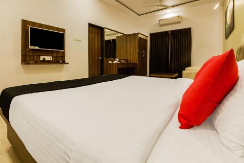 Hotel Om Inn - Talegaon Dabhade