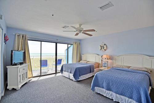Beach Front and Walking Distance to Village detail