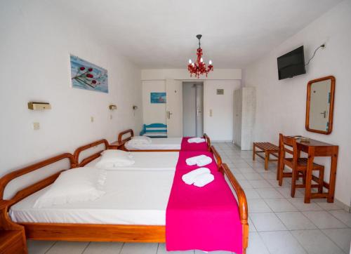 Villa Limnes Room Type - Standard Triple Studio