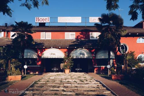 . Hotel Le Cardinal