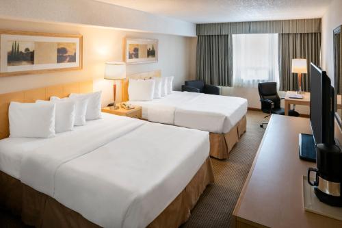 Quality Inn and Suites Montreal East