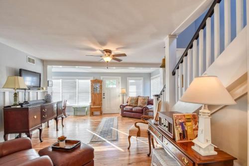 1 Fletcher Ln - image 2