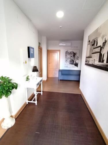 Hostal Hernan Cortes - La Grana