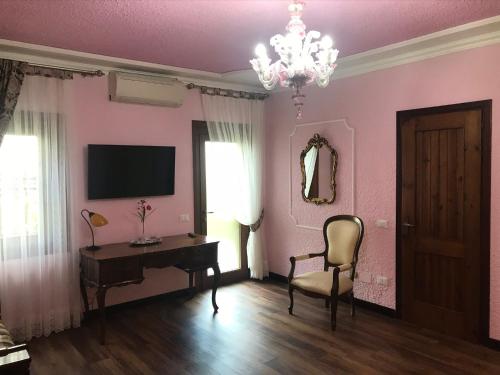 VECCHIA FAVOLA HOUSE