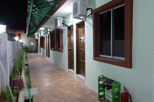 东街纳酒店 东街纳酒店