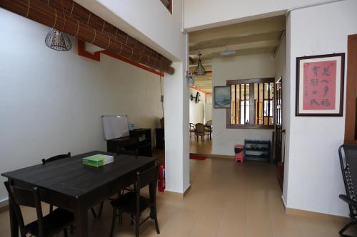 东街纳酒店 东街纳酒店