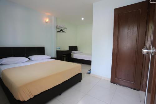 东街纳酒店 东街纳酒店