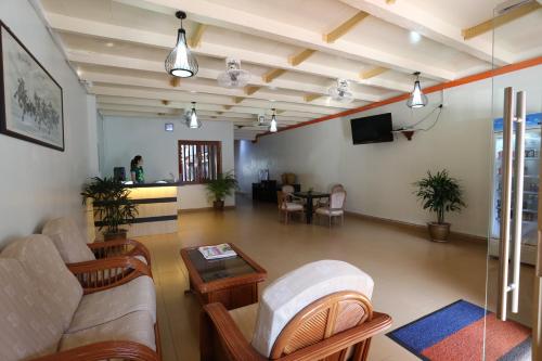 东街纳酒店 东街纳酒店