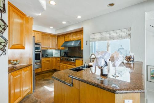Newport Beach Front - image 4