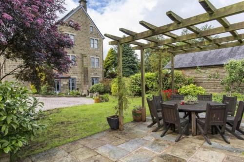 Bronte Chapel Retreat With Hot Tub, , West Yorkshire