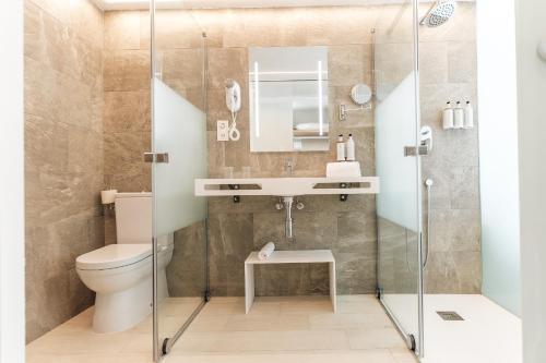 The Ibiza Twiins - 4* Sup - image 2