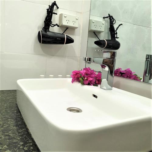 スバ モーター イン