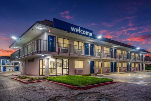 Motel 6-College Station, TX - Bryan