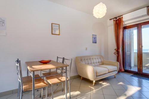 Apartments with a parking space Mali Losinj (Losinj) - 7879 - image 14