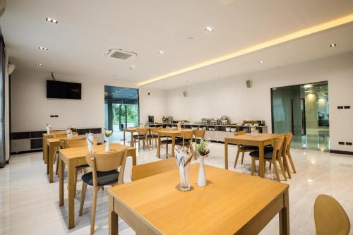 Benjaphorn Grandview Hotel - 식음료(F&B)