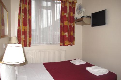 Chiswick Lodge Hotel - image 13