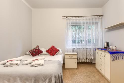 Double Room with Extra Bed image 3