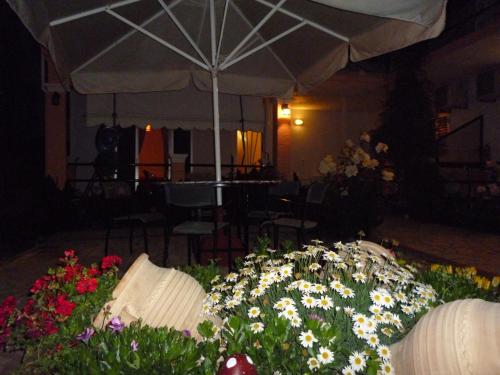 Kostas Apartments & studios in Agios Georgios Pagon