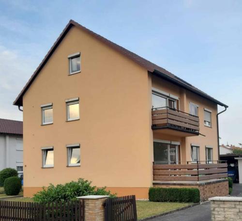 Ferienwohnung Anni 204m von Dörfles-Esbach entfernt