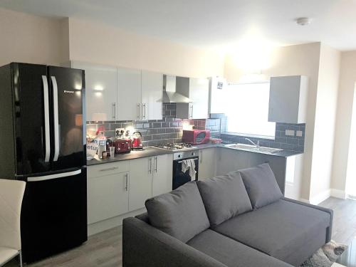 Hendon2, Brent Cross, London