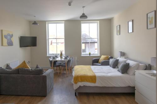 Apartment 6 Isabella House Aparthotel By RentMyHouse - image 7