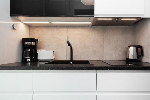 Apartments Warsaw Pawia by Renters - image 2