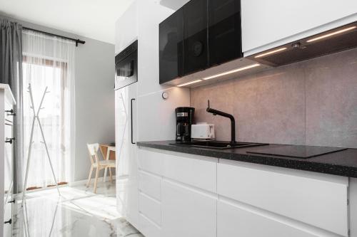 Apartments Warsaw Pawia by Renters - image 10