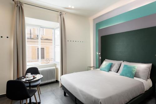 Circle in the Square - image 3