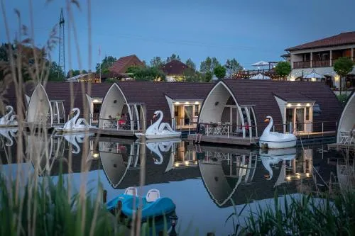 Lieblingsplatz Parey - schwimmendes Seehotel in Parey, Deutschland