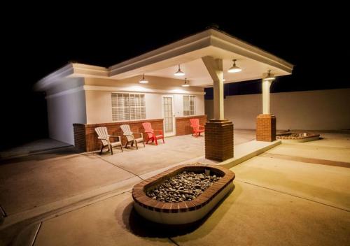 Villa Carota - 6 bedrooms and a Casitas, Las Vegas (photo 6)