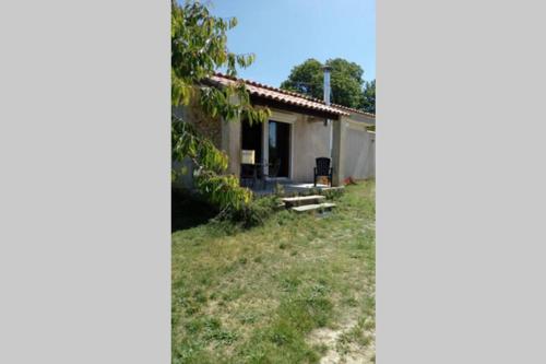 Maisonnette dans les alpes de haute provence gîte à louer Les Omergues