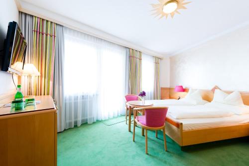 Hotel Schrofenstein - image 9
