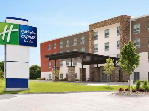 Holiday Inn Express & Suites Dayton East - Beavercreek