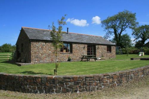 Ieeja, Berry Barns in Shebbear